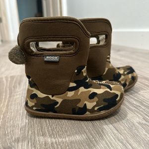 Baby Bogs Size 6 Brown Camo